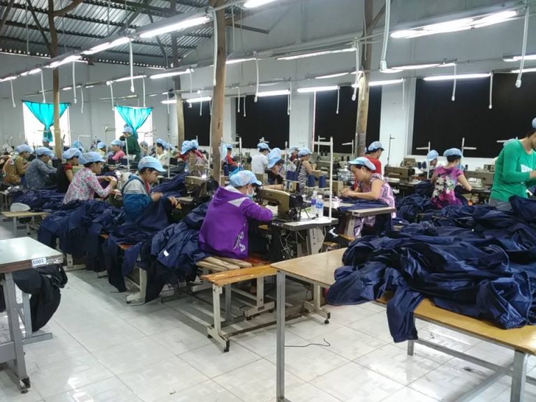 Xưởng sản xuất áo mưa Áo mưa in logo giá rẻ