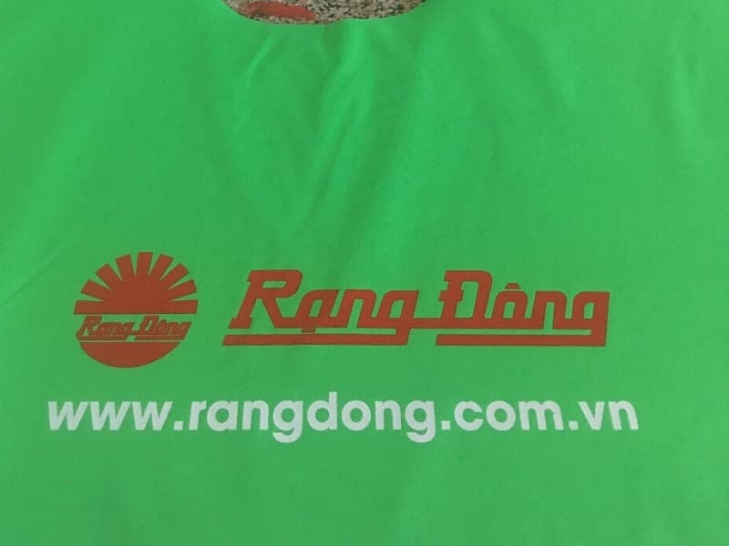 Áo mưa in logo khách hàng Rạng Đông