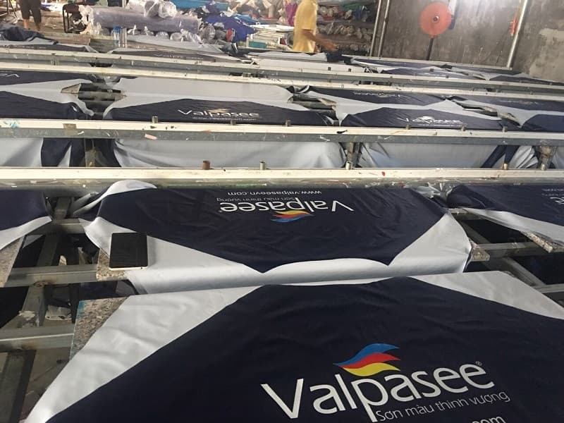 Áo mưa in logo khách hàng Valpasee