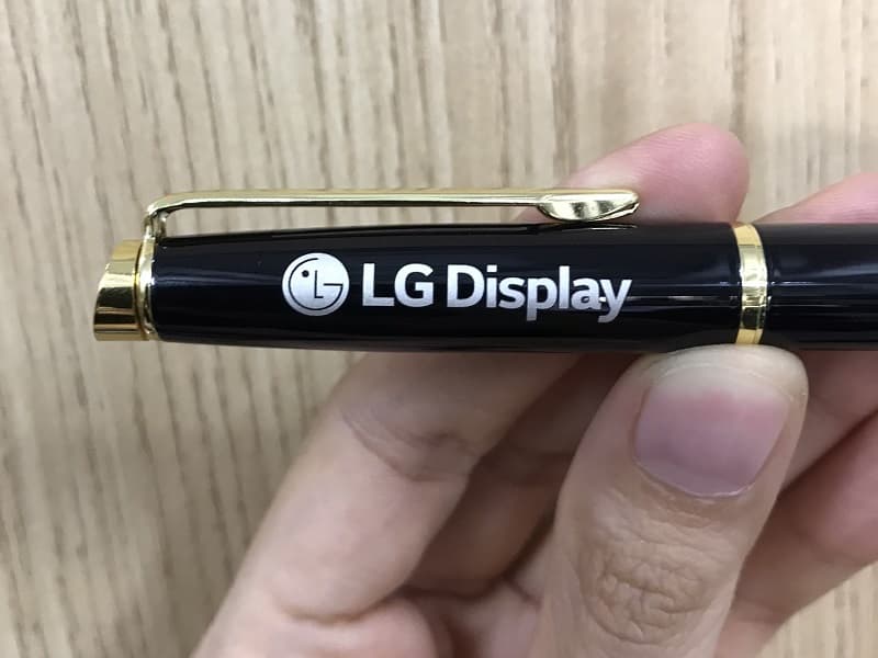 Bút ký khắc logo khách hàng LG Display