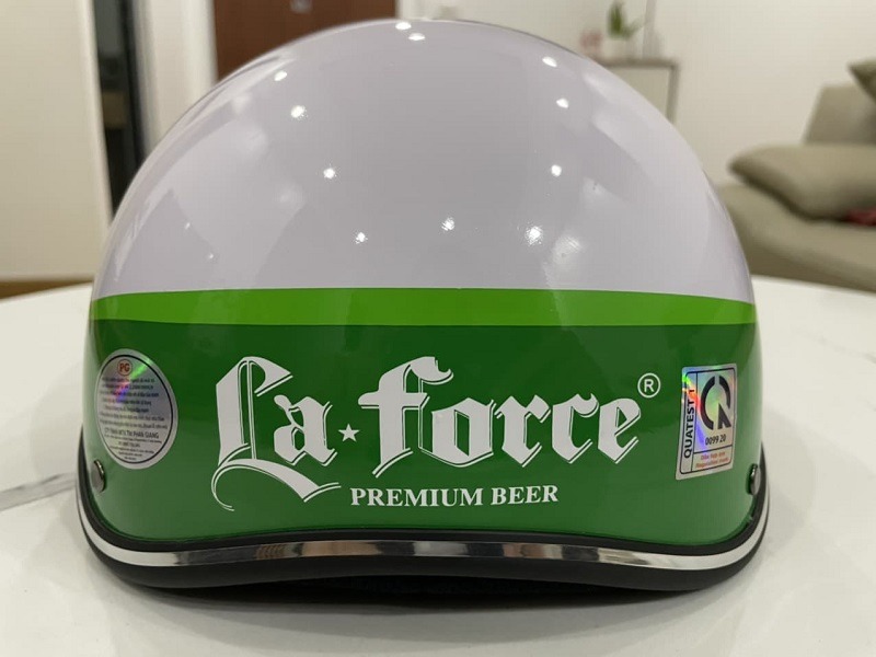 Mũ bảo hiểm in logo khách hàng Bia Lar Force