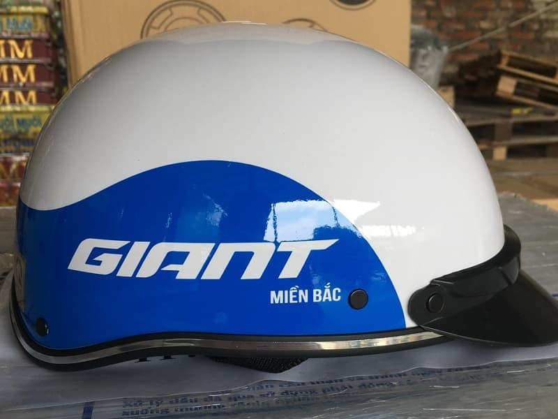 Mũ bảo hiểm in logo Giant