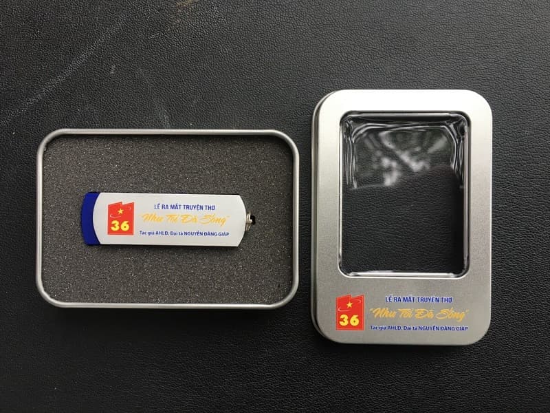 USB kim loại in logo khách hàng Tổng công ty 36